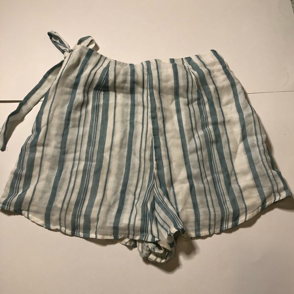 Show me your mumu The Great Wrap Shorts - Picture 7 of 10